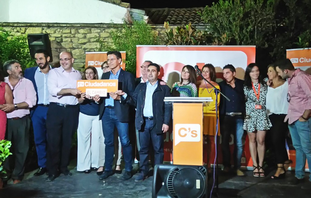 Foto de familia de la apertura del nuevo curso político de Ciudadanos Granada