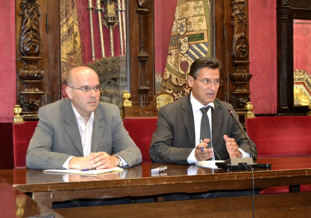 Raúl Fernández y Luis Salvador en la rueda de prensa sobre TG7