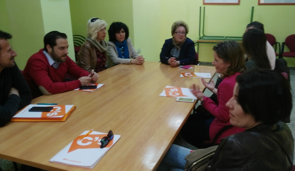 Reunión de Ciudadanos Motril con la asociación de vecinos de Calle Ancha