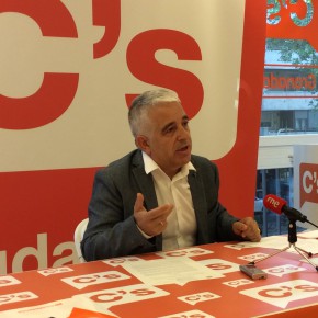 Ciudadanos garantiza su “total respaldo” a la finalización de las obras del Estadio de la Juventud de Granada