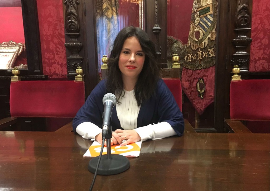 La concejal Lorena Rodríguez en rueda de prensa