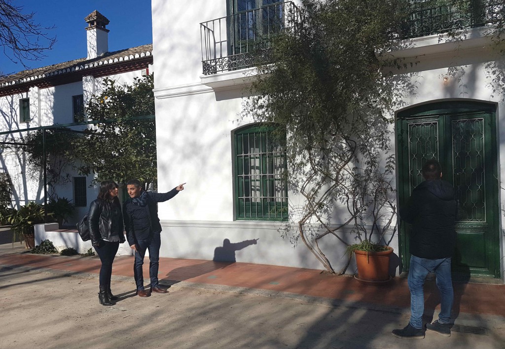 Manuel Olivares y Lorena Rodríguez de visita en la Huerta de San Vicente