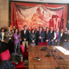 Luis Salvador pide al Gobierno que ponga “todos los recursos que sean necesarios” para que el AVE pueda ser ya una realidad en la provincia de Granada