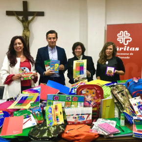 Ciudadanos entrega a Cáritas más de 3.250 piezas de material escolar para las familias más desfavorecidas