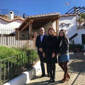 Mar Sánchez reivindica medidas efectivas de desarrollo económico y turístico y el impulso de las infraestructuras pendientes para la comarca de Guadix