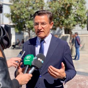 Luis Salvador: “El gobierno del cambio de la Junta también da respuesta a las necesidades del día a día de los andaluces” Luis Salvador: “El gobierno del cambio de la Junta también da respuesta a las necesidades del día a día de los andaluces”