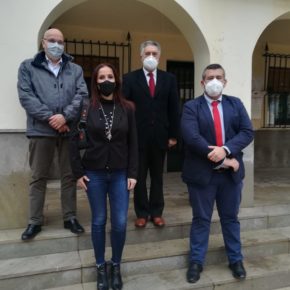 Representantes de Ciudadanos en el Parlamento y Diputación visitan Peligros para abordar las demandas del municipio